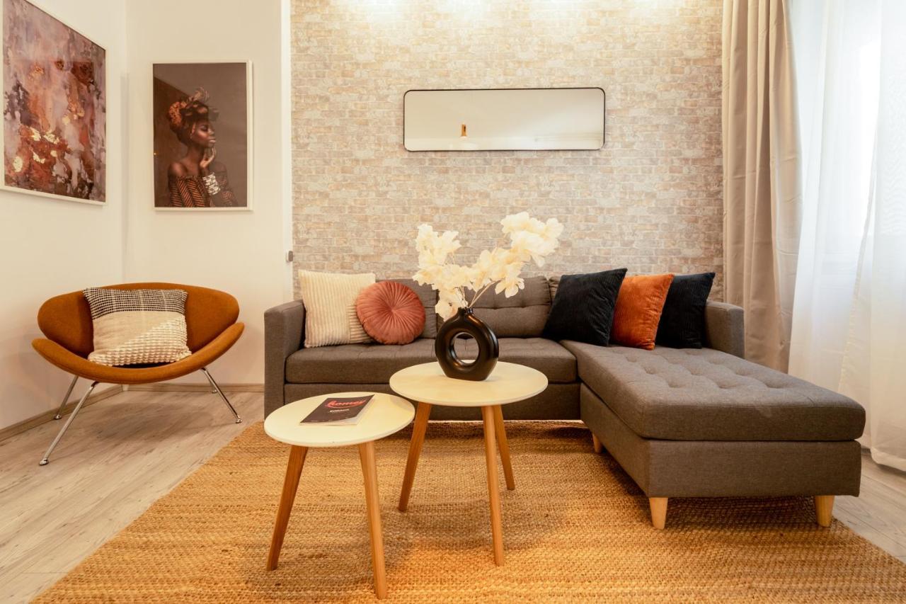 Ideal Stay: Spacious 2Br Apt Near Calea Victoriei بوخارست المظهر الخارجي الصورة