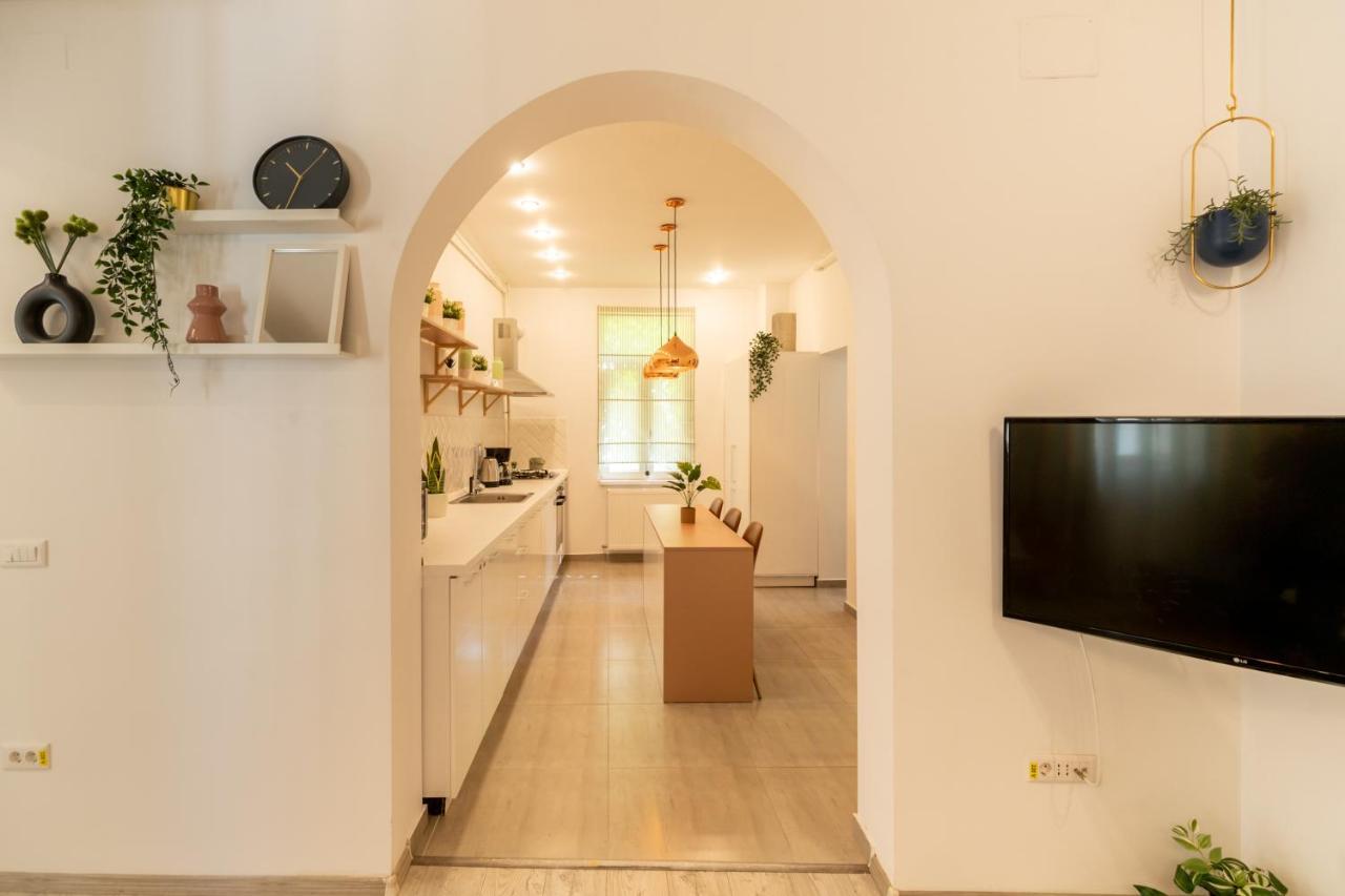 Ideal Stay: Spacious 2Br Apt Near Calea Victoriei بوخارست المظهر الخارجي الصورة