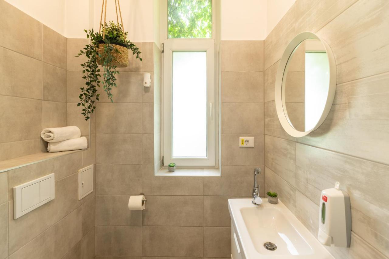 Ideal Stay: Spacious 2Br Apt Near Calea Victoriei بوخارست المظهر الخارجي الصورة